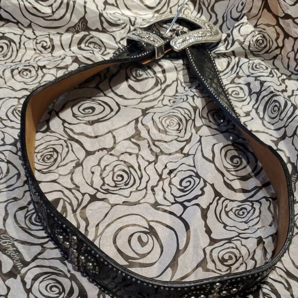 Black Leather Belt with Silver Buckle main image 5